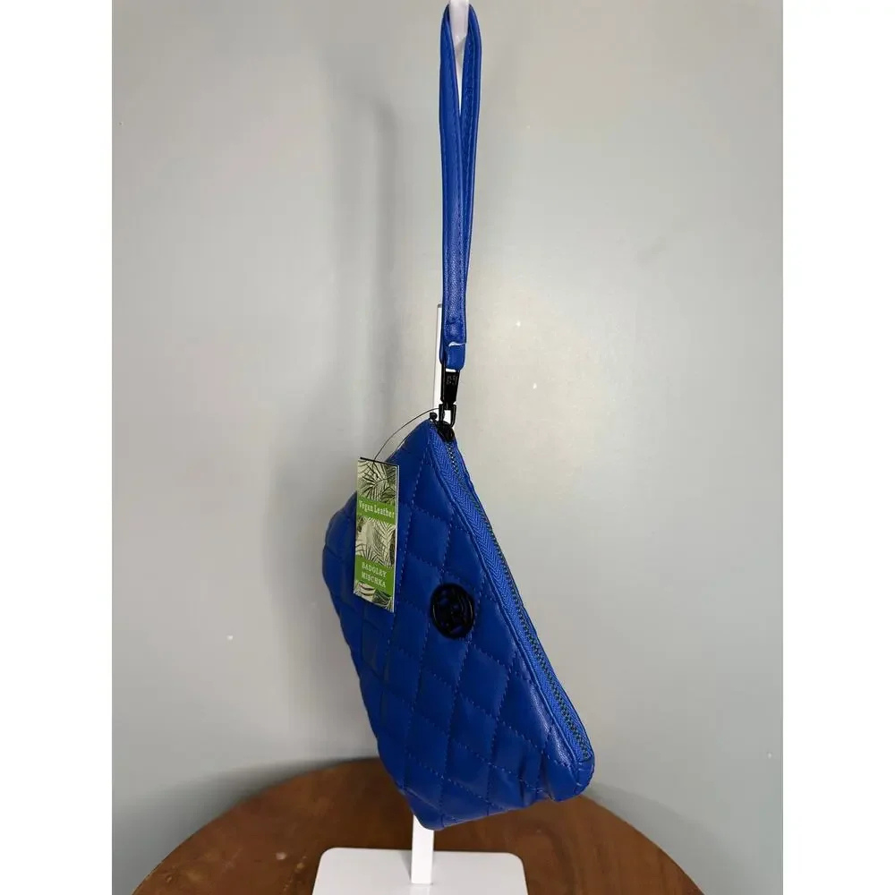 NWT Badgley Mischka Blue Quilted Wristlet Wallet MSRP $39